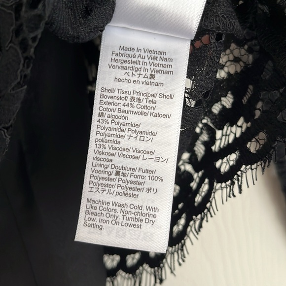 NWT J.Crew Scalloped lace mockneck top - Picture 12 of 12